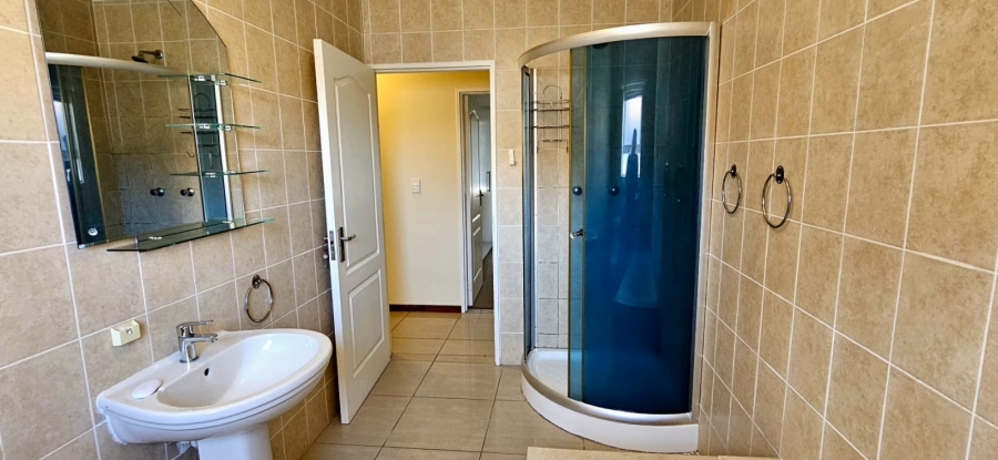 3 Bedroom Property for Sale in Franskraal Western Cape